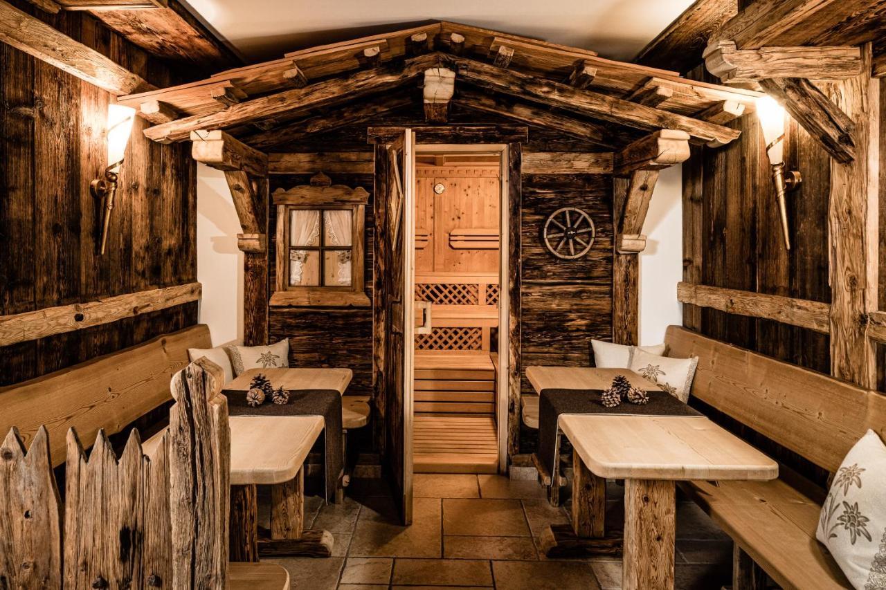 Giardin Boutique Hotel B&B Selva di Val Gardena Exterior photo