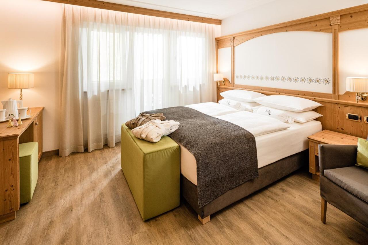 Giardin Boutique Hotel B&B Selva di Val Gardena Exterior photo