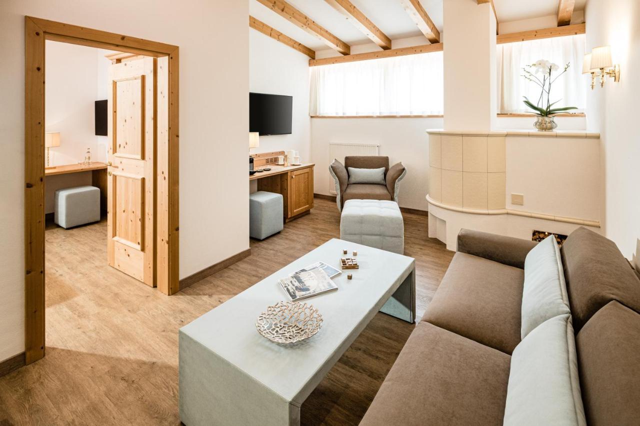 Giardin Boutique Hotel B&B Selva di Val Gardena Exterior photo